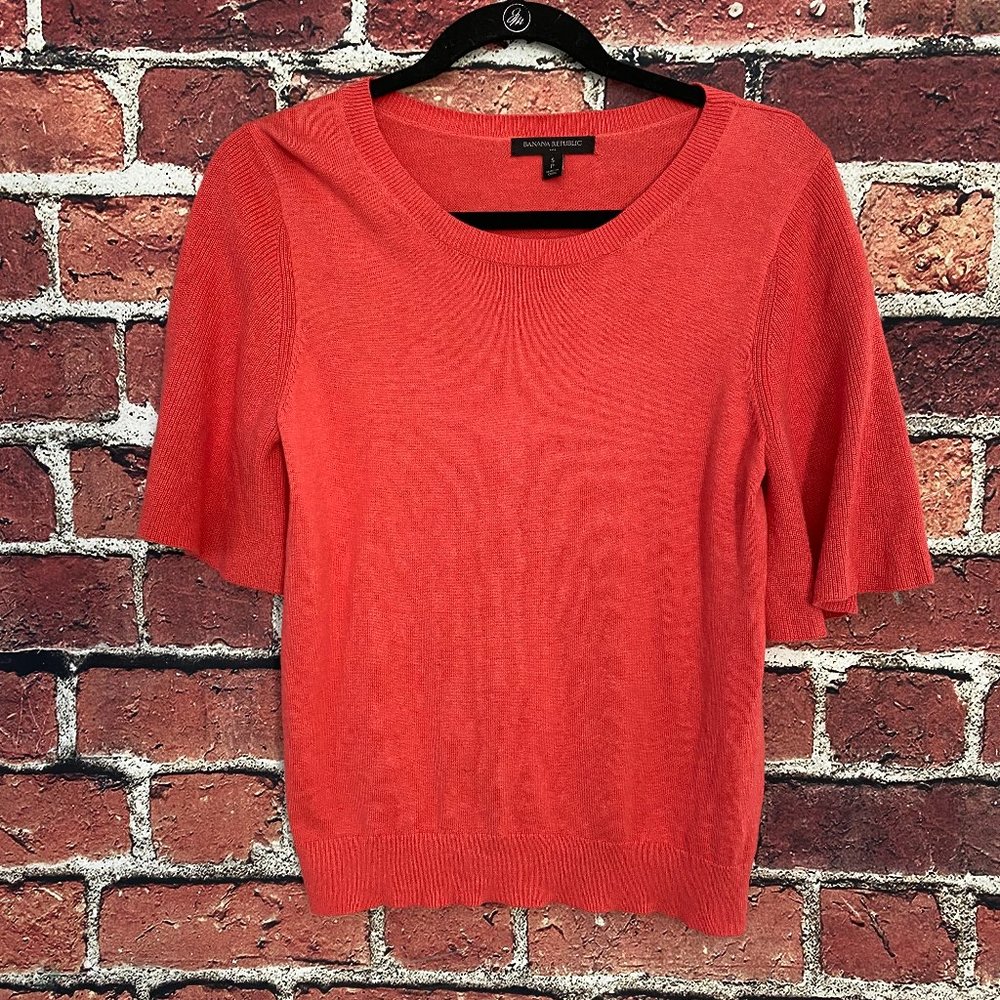 Banana Republic Women's Knit Shirt Bell Sleeve Size Small S Orange Ladies Top